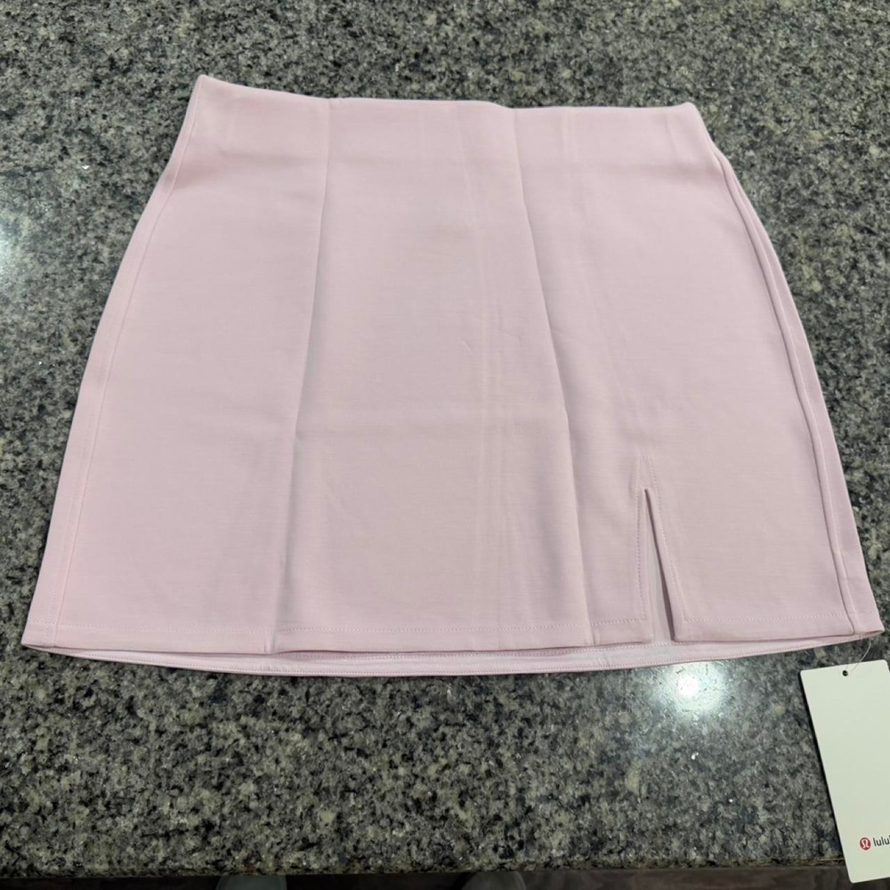 Lululemon Softstreme High-Rise Mini Skirt Pink Organza‎